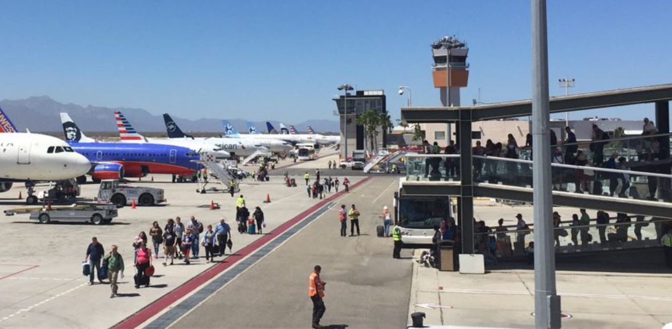 Aeropuerto De Los Cabos