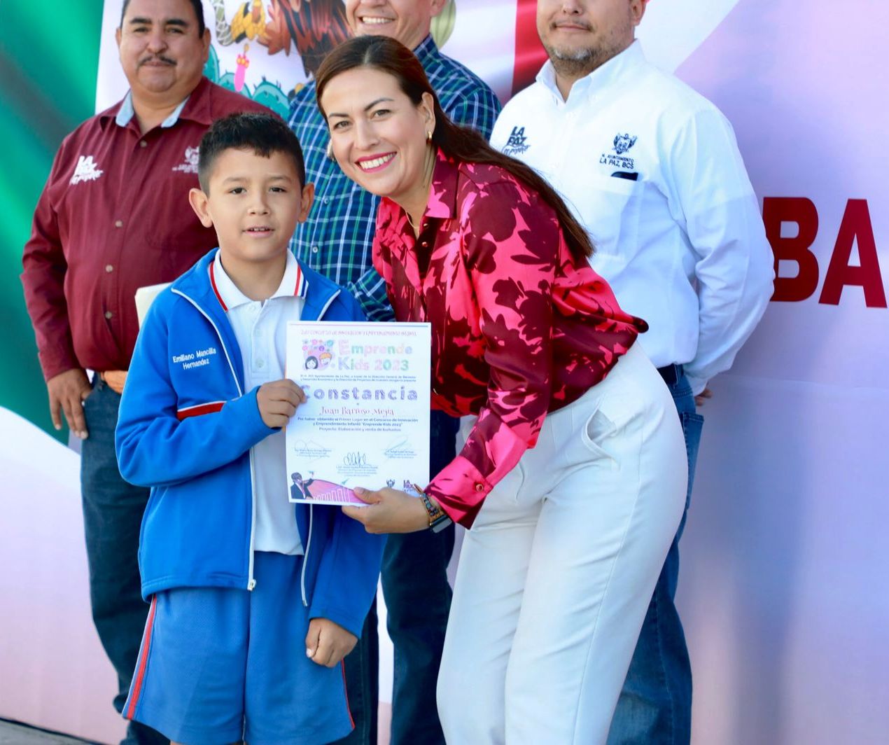 Entrega Alcaldesa De La Paz Reconocimientos A Ganadores Del Concurso Emprende Kids 2023