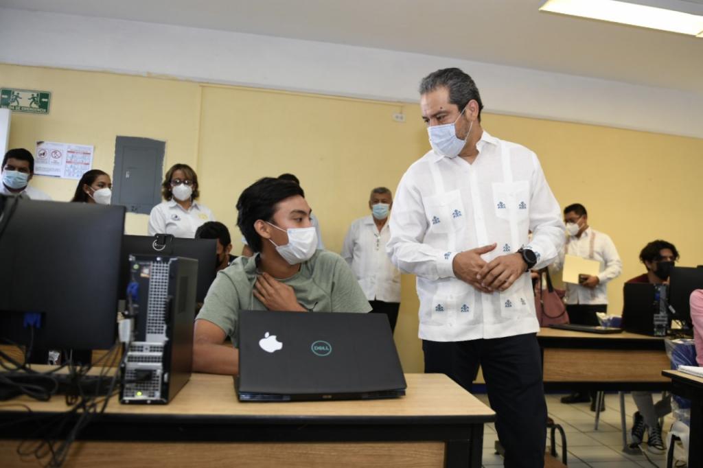 Rector Tapachula Facultad De Negocios 1