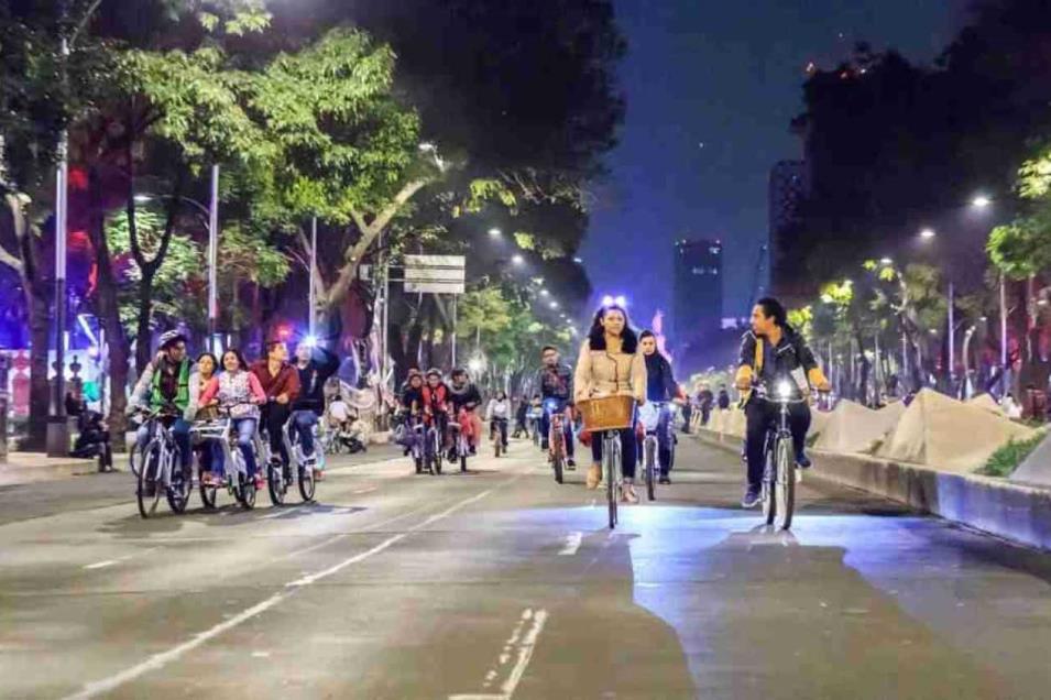 Paseo Noche Bicicleta Cdmx Vuelve 2022 1 Focus 0 0 955 636