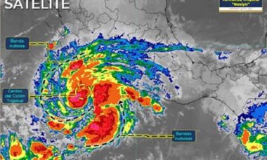 Tormenta Tropical Roslyn Huracan Categoria 2