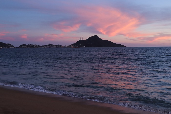 Manzanillo Marea Roja 1