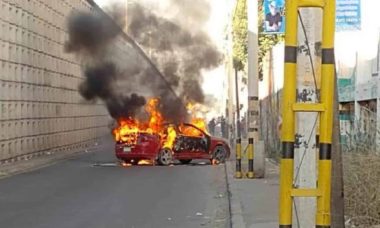 Celaya Guanajuato Bloqueos Vehiculos Incendiados Balacera Policia Muerto 1