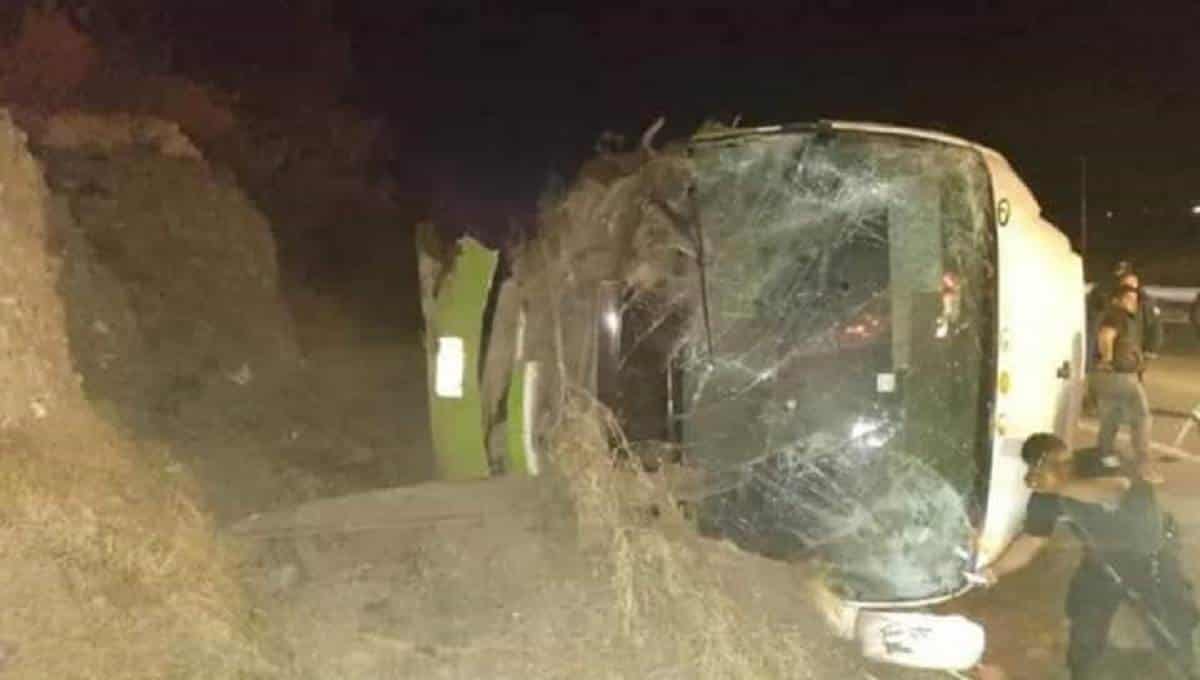 Autobus Vuelca Hidalgo