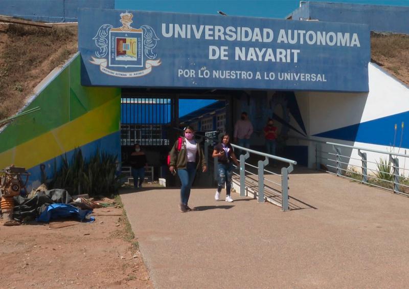 Entrada De La Universidad Autonoma De Nayarit Cover