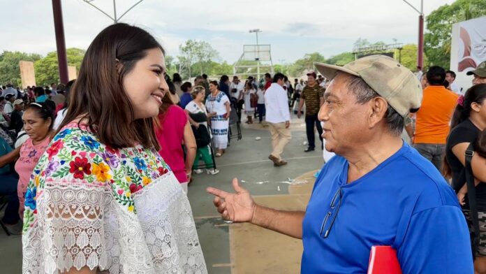 Concreta Anahi Gonzalez Apoyo A Productores De Quintana Roo 696x392 1