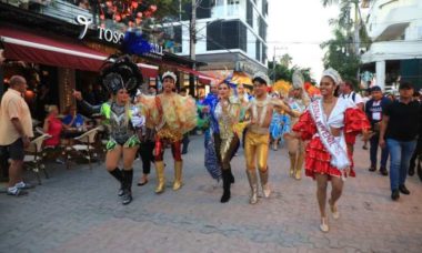 Gozan Desfile En La Quinta Avenida