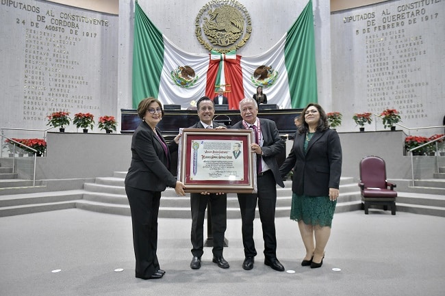 Medalla Adolfo Ruiz Cortines 1