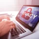 Protege tu privacidad digital con estos consejos infalibles