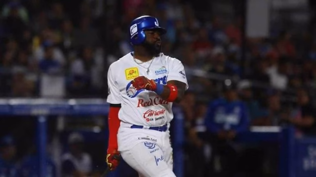 Charros de Jalisco caen ante Algodoneros en emocionante debut local