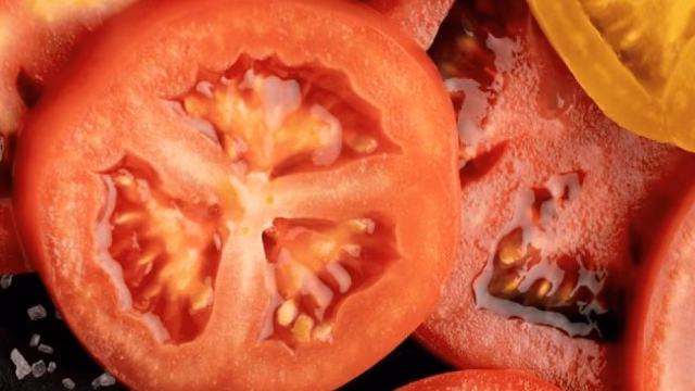 El jitomate crudo es un tesoro nutricional que debes incluir en tu dieta