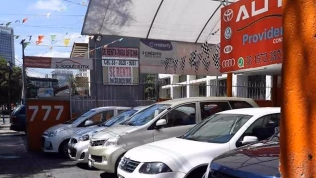 El oscuro mundo de los fraudes en compra de autos en Jalisco