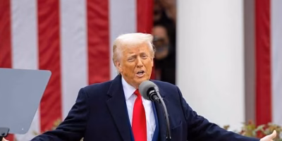 Trump descarta despedir a Powell pero presiona por bajada de tasas