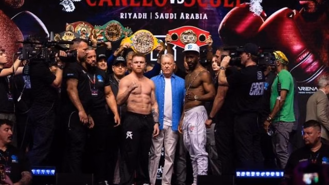Canelo Álvarez y Scull cumplen con el peso previo al combate en Arabia Saudita