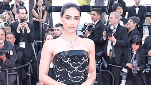 Renata Notni brilla en Cannes con un vestido cut out