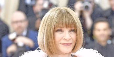 Anna Wintour gives up the throne of Vogue but continues pulling the strings