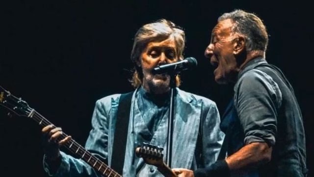 Bruce Springsteen y Paul McCartney sorprenden en concierto de Liverpool