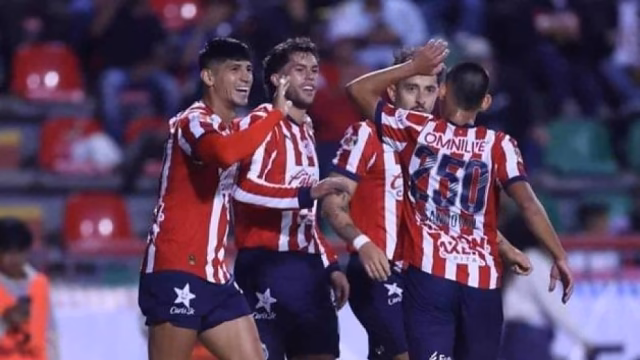 Chivas supera 3-1 a Santos en la Copa Bienestar con doblete de Cowell