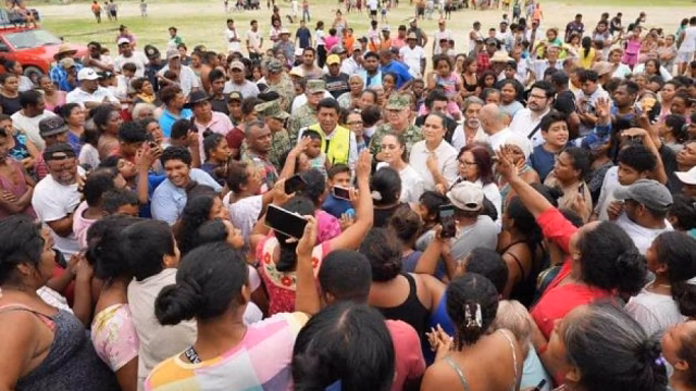 Claudia Sheinbaum supervisa daños del huracán Erick en Oaxaca
