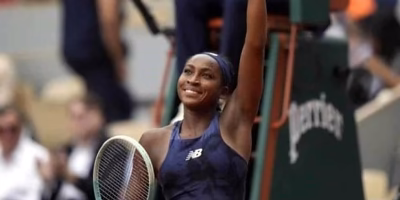 Coco Gauff avanza en Roland Garros mientras una desconocida hace historia
