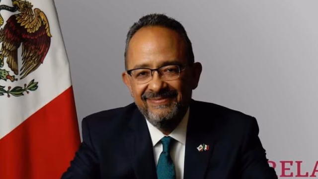 Consulados mexicanos activan líneas de emergencia ante redadas en EE.UU.