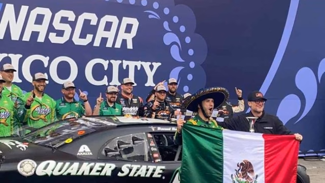 Daniel Suárez triumphs in NASCAR Xfinity Series with historic comeback