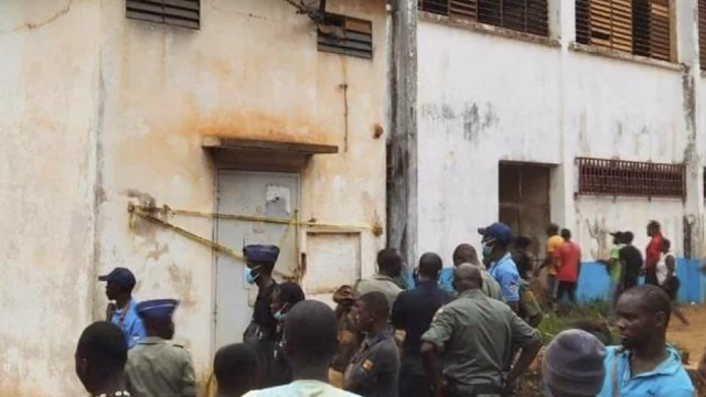 Explosion at school leaves 29 students dead and more than 250 injured