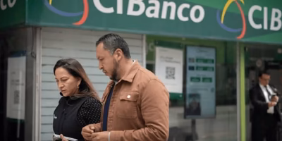 A CNBV intervém em bancos acusados de lavagem de dinheiro para traficantes de drogas