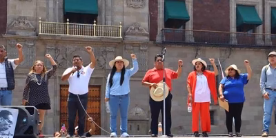 La CNTE suspende plantón pero promete regresar con más fuerza