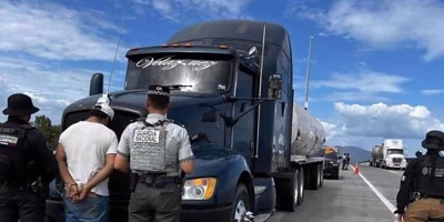 Autoridades aseguran 42 mil litros de diesel en operativos contra robo de hidrocarburos