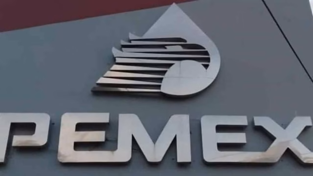Pemex oculta condiciones de su deuda millonaria con nueve bancos