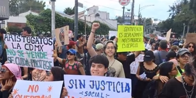 Tercera marcha anti-gentrificación paraliza el centro con cierres y vigilancia