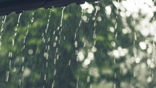 Tormenta eléctrica golpea Monterrey con alerta de lluvias intensas