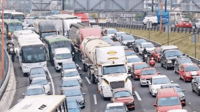 Transportistas bloquean carreteras en Puebla por inseguridad y asaltos recurrentes
