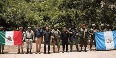 Mexicanos huyen a Guatemala mientras autoridades insisten en que no pasa nada
