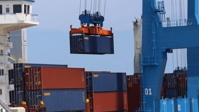México registra un superávit comercial histórico en 2025