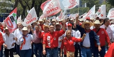 Moreno mobilizes the PRI after brawl with Noroña