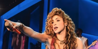 Shakira revives unreleased song on her tour of Mexico