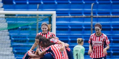 Chivas Femenil domina al América en un Clásico Nacional histórico