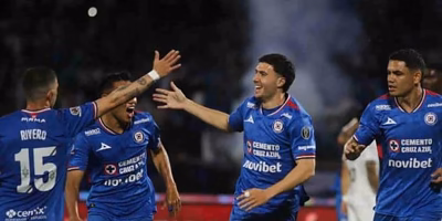 Cruz Azul mantiene invicto tras agónico empate con Querétaro