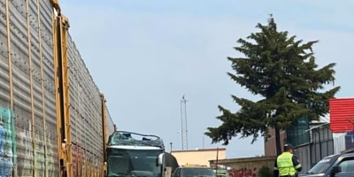 Bus driver arrested after fatal collision with train in Toluca