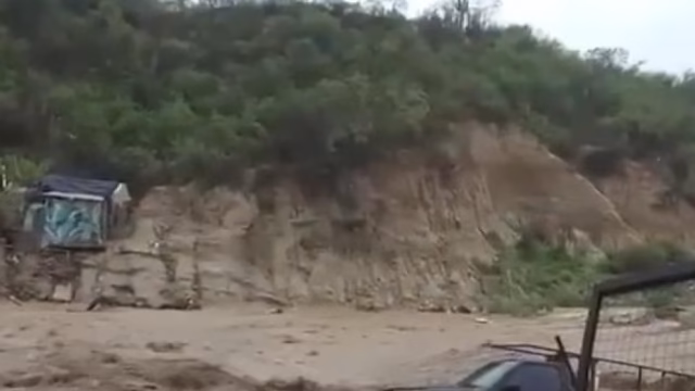 Hurricane Lorena paralyzes Baja California Sur