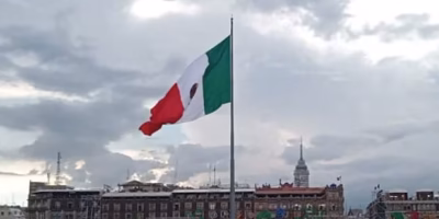 Confrontation in the Zócalo leaves 10 workers injured before the Grito