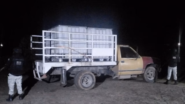 Explosión de camioneta con combustible robado alarma a Pachuca