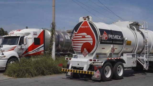 México emite bonos por 13800 millones para rescate de Pemex