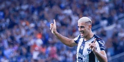 Rayados lidera la Liga MX tras victoria sobre Gallos
