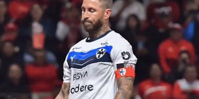 Sergio Ramos falla penalti panenka en humillante derrota de Monterrey