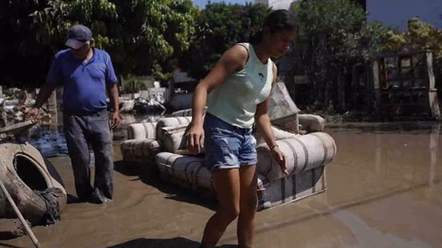 Álamo Temapache lucha contra el lodo tras históricas inundaciones