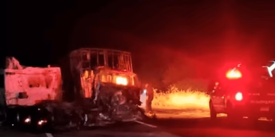 Bloqueos e incendios de camiones paralizan seis municipios de Zacatecas