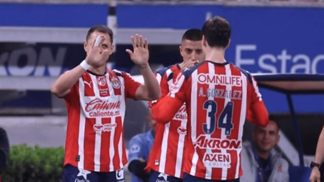Chivas define su pase a Liguilla frente a Querétaro
